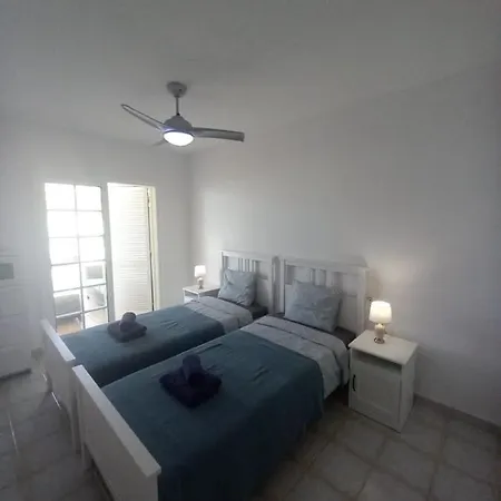 El Mirador - Lovely G104 Apartment